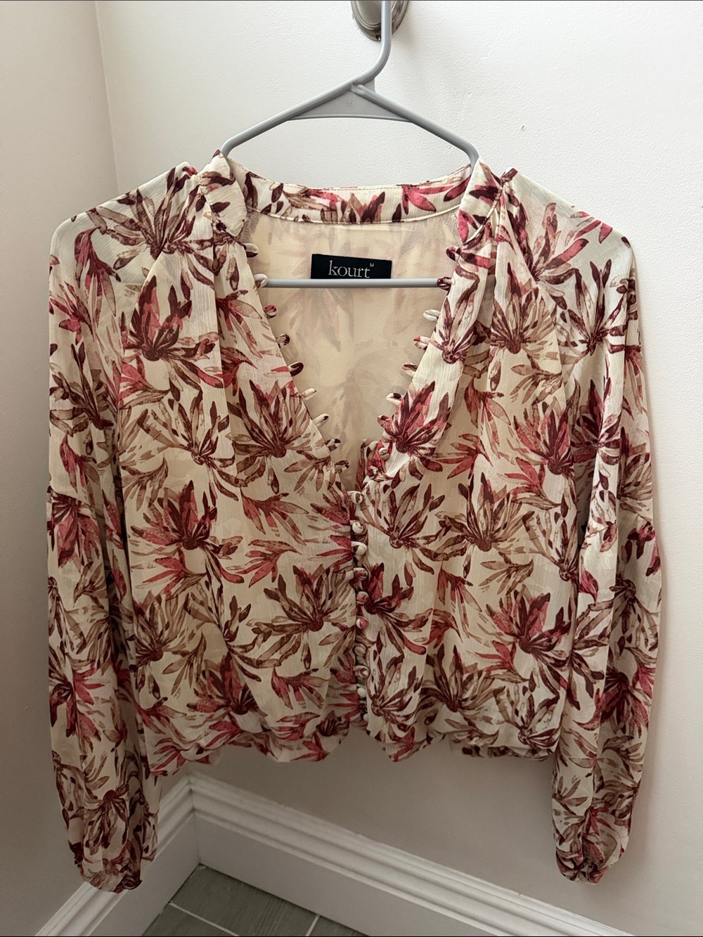 Kourt Floral V-Neck Button Front Blouse - Cream with Pink/Brown Leaves